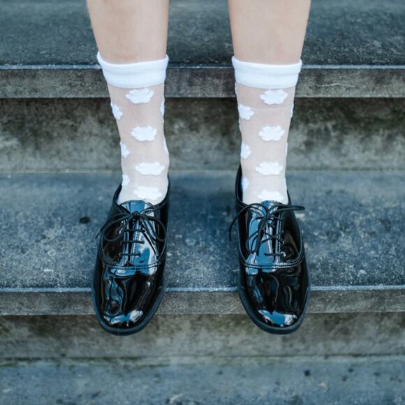 Preppy Patent Leather Lace-up Oxfords NWOT - Picture 2 of 6